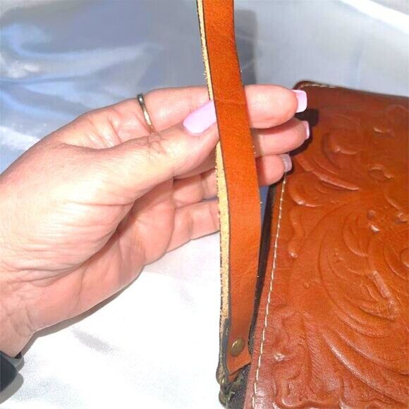 Patricia Nash Cassini Wristlet Brown Floral Tooled Leather Wristlet - Picture 5 of 9